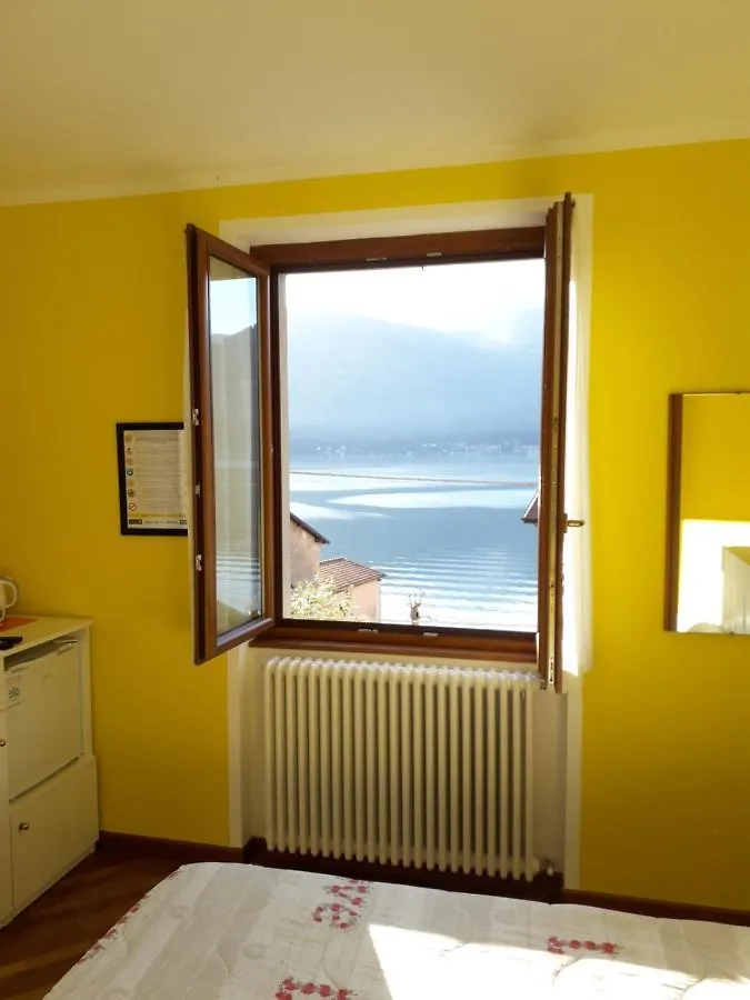 B&B-Foresteria Casa Della Musica Lake Como Mandello del Lario 3*,