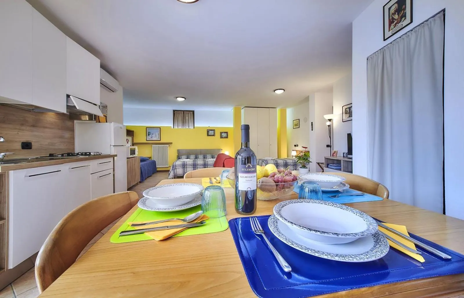 B&B-Foresteria Casa Della Musica Lake Como Mandello del Lario Bed & Breakfast