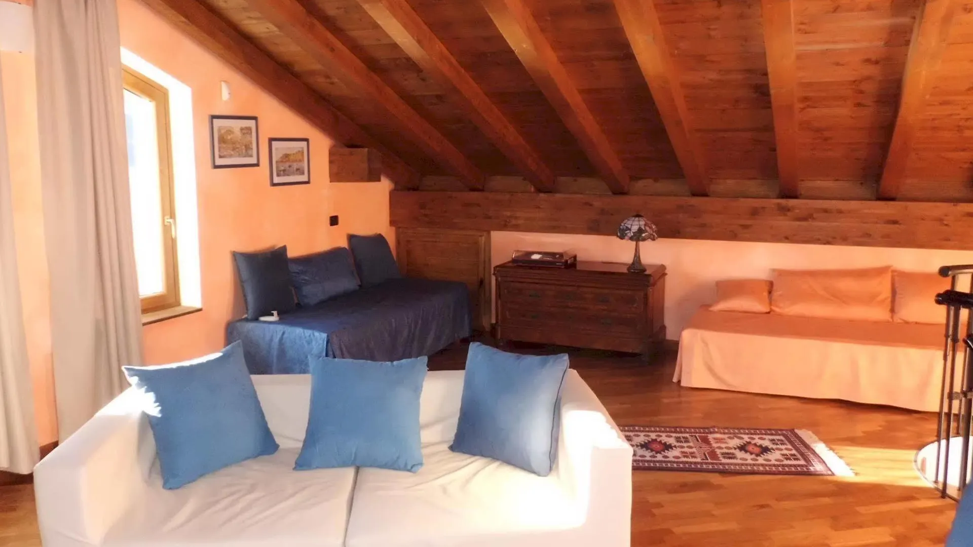 B&B-Foresteria Casa Della Musica Lake Como Mandello del Lario Italien